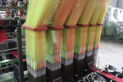 Máquina tejedora de Jacquard KTNFM53-4/66-768 (Sistema de tejido de tela estrecha)